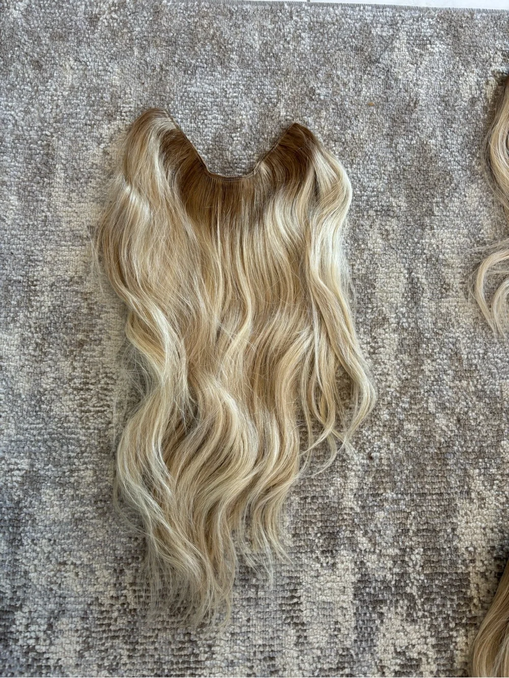 18/20” Seamless Blonde Halo for Volume and Coverage